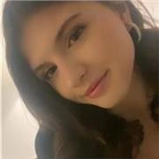 Deutsch Tutorin, die Kinder bis zur Klasse 10 unterrichtet