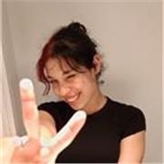 Clases de danza urbana (hip hop, popping, locking, house, break dance, acrobacias básicas...) y Kpop (estilo de danza de Corea sur