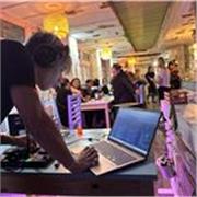 Aprende a tocar el DJ en tan solo 2 clases