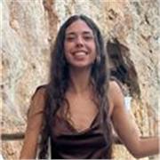 Graduada en Bioquímica, con máster en Investigación Biomédica, ofrezco clases de las materias de ciencias para todos los niveles