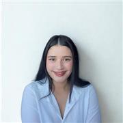 Maestra con habilidades de enseñanza, organización de actividades, acompañamiento académico (alumno y padres), comunicación clara