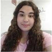 Soy estudiante del doble grado en historia y filología clásica y mis clases irían a extranjeros que quieren aprender el idioma.
