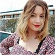 Profesora de matemáticas básicas, aunque ayudo además asignaturas.