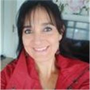 Licenciada en traducción Inglés-Japonés con experiencia impartiendo clases particulares a adultos y niñ@s. Además soy coach por lo que puedo trabajar las fortalezas intelectuales y emocionales de mis alumn@s
