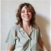 I would describe myself as dynamic and vibrant. My lessons are aimed at anyone curious about the language and culture.