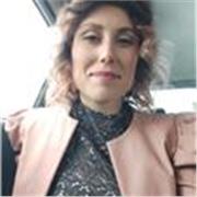 Insegnante di italiano, con anni di esperienza come docente e tutor universitario di linguistica, offre lezioni private da remoto.
