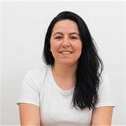 Pedagoga com experiência em docência, elaboração de atividades e materiais didáticos alinhados à BNCC e inclusão escolar
