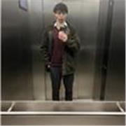 Estudiante en practicas que ha vivido en Londres y colegios/universidades privadas.
