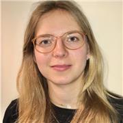 Profesora particular responsable de niños de 4 a 6 años