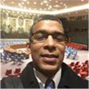 Native English Speaker and architect who travels internationally. 