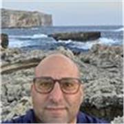 Maltese Canadian would love to teach English to a student 