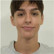 Soy creativo, constante, amable, agradable y atento. Estoy abierto a gente que curse cursos inferiores a bachillerato
