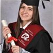 Maestra de inglés con nivel C1, especializada en educación primaria pero me puedo adaptar también a secundaria.