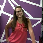 Como profesora, me defino como alguien apasionada por el proceso de enseñanza-aprendizaje y comprometida con el éxito y crecimiento de mis estudiantes. Mi objetivo principal es brindarles las herramientas y conocimientos necesarios para que puedan alcanza