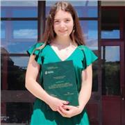 Ripetizioni per medie e superiori e aiuto compiti per tutte le età! Laureata in giurisprudenza con livello di inglese avanzato