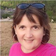 Profesora en activo imparte clases de apoyo para todo tipo de problemas de aprendizaje, edad o nivel.