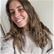 Profesora de italiano apta para cualquier persona que quieras aprender este idioma. 