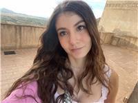 Profesora imparte clases para niños de Illustrator básico para que puedan llevar sus ideas a otro nivel
