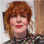 Profesora  de pintura y artes plásticas con más de 15 años de experiencia en todas las edades y niveles