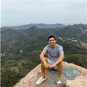 Profesional en Comercio Internacional y Economía, con grandes conocimientos en Geografía y ciencias sociales.