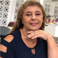 Professora de Química formada pela PUCRS