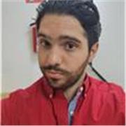 Profesor de matemáticas imparte clases a jóvenes de todas las edades