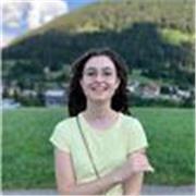 Studente di ingegneria impartisce lezioni di matematica a studenti di medie e superiori di ogni indirizzo