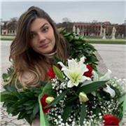 Ti aiuto io con i compiti, dai vieni!