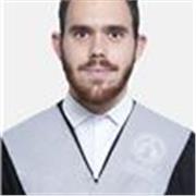 Profesor de lengua Castellana graduado en Periodismo, con un máster en marketing digital y experiencia en trato con adolescentes.