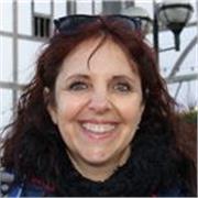 Docente universitaria especialista en inglés comunicativo y científico técnico a nivel universitario