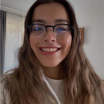 María
