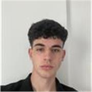 Estudiante de segundo año de Economía + ADE Bilingüe en Universidad de Málaga. 