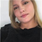 Auxiliar de enfermería con alto conocimiento en niños