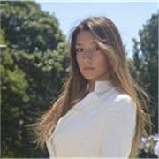 Maestra de Infantil y estudiante de Primaria. Doy clases de inglés y castellano y presencial en Monforte. Clases dinámicas.
