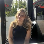 Nachhilfelehrerin (Josef Albers 12. Klasse -> Nachhilfe für alle Jahrgangsstufen der Unterstufe)