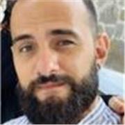 Sono un esaminatore insegnante professionista di inglese certificato CELTA e DELTA. Ho esperienza con qualunque età e livello.