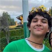 Ayudo con prácticas de inglés y tareas. También para cuidar niños en inglés o español.