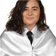 Se ofrece educación artística especializada, diseñada y programada específicamente a los intereses del alumnado