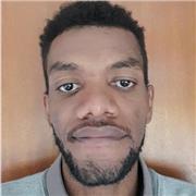 Disponible à Dijon pour des cours de soutien mathématiques et/ou anglais niveaux collège.