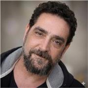 Native English teacher with 25+ years of experience offers English lessons for adults and professionals, online and in Barcelona.