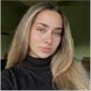 Profesora de inglés iniciada con certificación en Toledo 