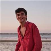 Soy un joven de 19 años preparando para dar clases adaptando al nivel de cada uno
