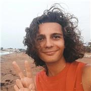 Studente di filosofia, con voto di maturità 100/100, offre ripetizioni di Italiano, storia, filosofia e storia dell'arte per ragazzi