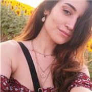 Laureata nella magistrale di scienze e tecniche delle attività motorie preventive e adattate, impartisce ripetizioni private e doposcuola. Con possibilità di effettuarle anche online