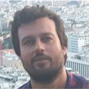 Laureato in lettere a indirizzo antropologico con esperienza in Italia e all'estero offresi per lezioni private