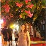 Estudiante de Farmacia, bilingüe que ofrece clases de inglés para Primaria, ESO y Bachillerato.