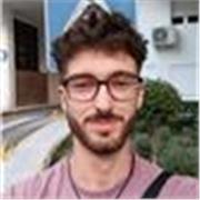 Estudiante de tercer curso de ingeniería eléctrica en la ETSIDI (UPM). Puedo impartir también clases de física y química