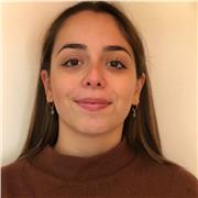 offro lezioni private a bambini di elementari e medie, adattandomi alle loro esigenze di apprendimento.