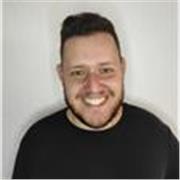 Me considero una persona agradable, que le encantan los niños, responsable, puntual y organizado. Nivel B2 acreditado por British Council en Málaga