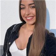 Soy estudiante de bachillerato apta para dar clases en primaria y ESO. Mis notas siempre han sido excelentes.